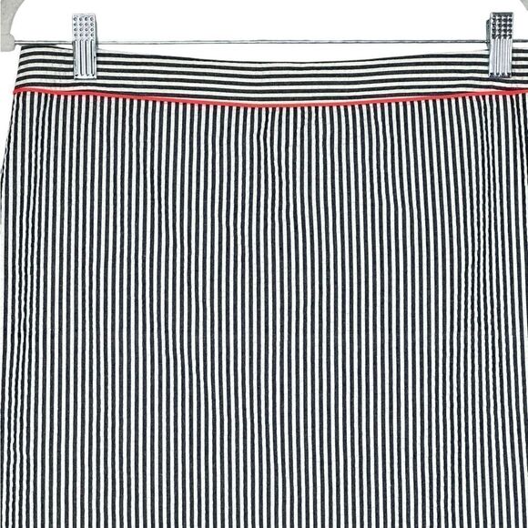 J Crew Seer Sucker Pencil Skirt #2 | Size 4 - Picture 3 of 6